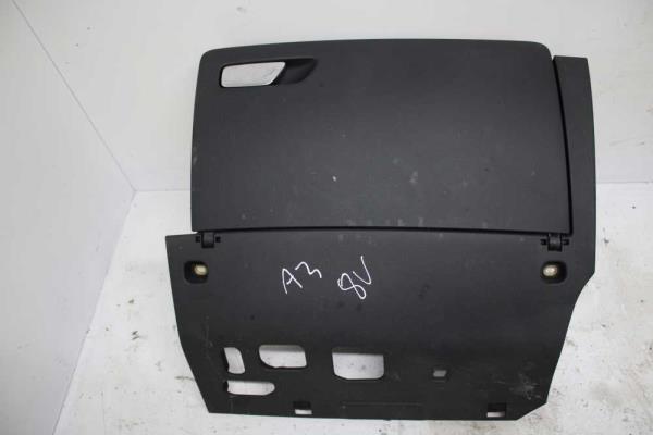 BOITE A GANTS AUDI A3 - Vue 1